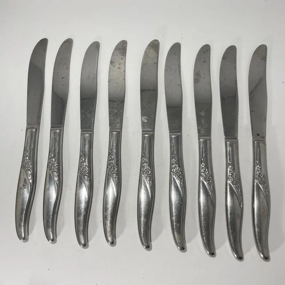 Lot of 9 Oneida Wm A Rogers Premier La Rose Stainless Dinner Knives 8.5”